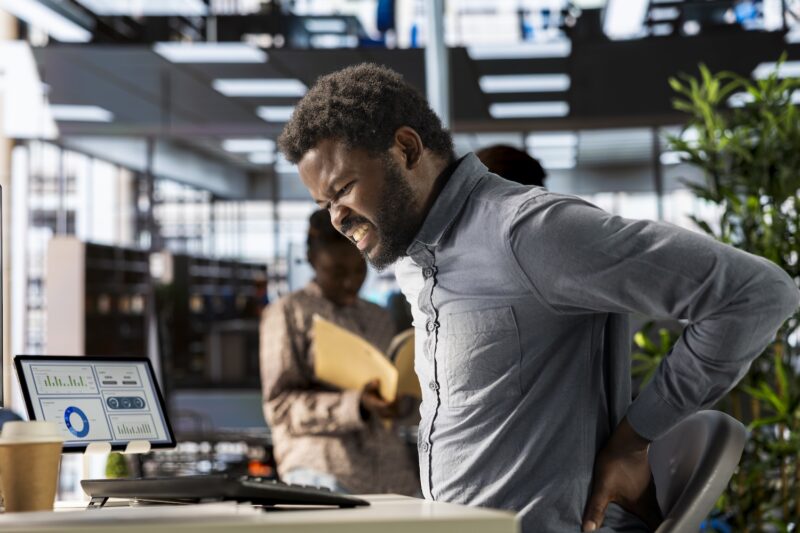 Dr Sudarshan Singh chiropractor blogpost demonstrating bad ergonomics causing neck and shoulder pain t Mumbai clinic